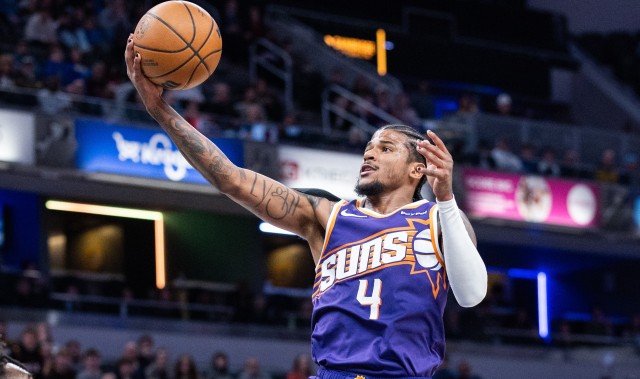 九游体育官网下载-经典“风雪三月”！杰伦·格林最近5场合计144分 太阳4胜1负