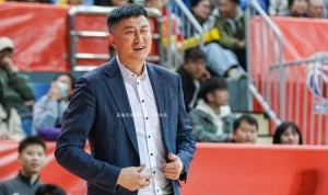 九游体育-杜锋：关键时刻防守端有些问题 任骏飞：我们还是没有准备好比赛