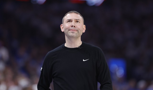 九游体育-阿德尔曼谈球队伤病潮：将继续与球队管理层对话 会有创新思维