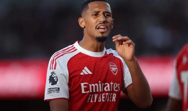 队报：皇马近期想方设法希望说服阿森纳放走萨利巴，但失败